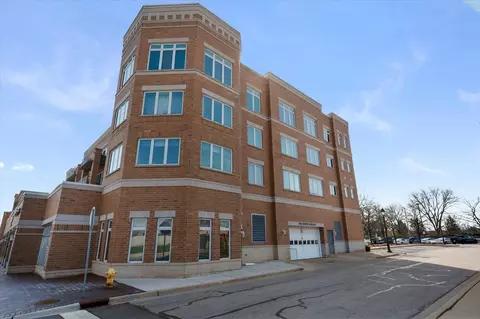 1 S Lincoln Ave #311, Lombard, IL 60148