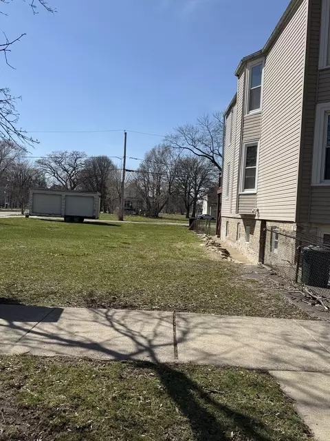 5954 S Carpenter St, Chicago, IL 60621