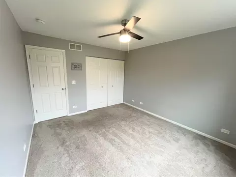Bedroom - 852 Beech Dr, Elgin, IL 60120 photo 2 of 3