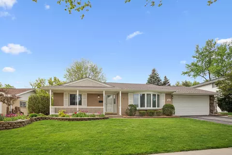 495 Kinkaid Ct, Des Plaines, IL 60016