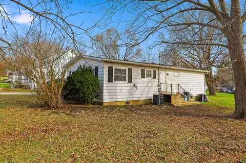 350 E Summer St, Paxton, IL 60957