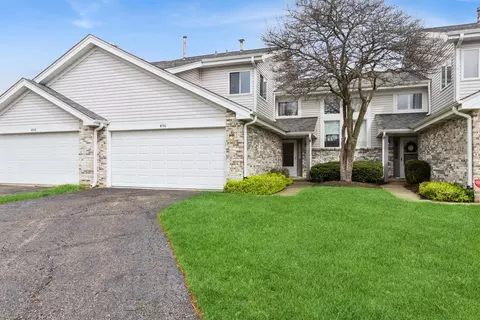 496 Stone Gate Cir, Schaumburg, IL 60193