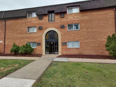 2345 185th Ct #27, Lansing, IL 60438