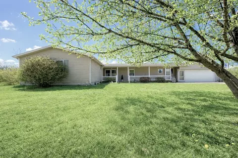 2041 Mills Cart Rd, Salem, IL 62881