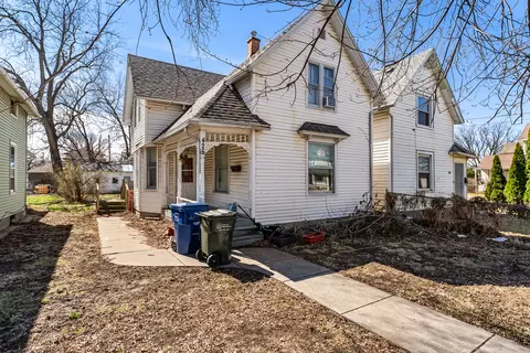425 W 16th St, Davenport, IA 52806
