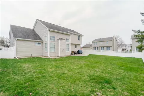 Exterior - 3138 Butterfly Dr, Normal, IL 61761 photo 6 of 8