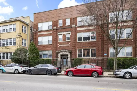 829 W Lawrence Ave #3, Chicago, IL 60640