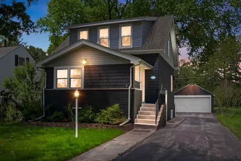 518 S Oakland Ave, Villa Park, IL 60181