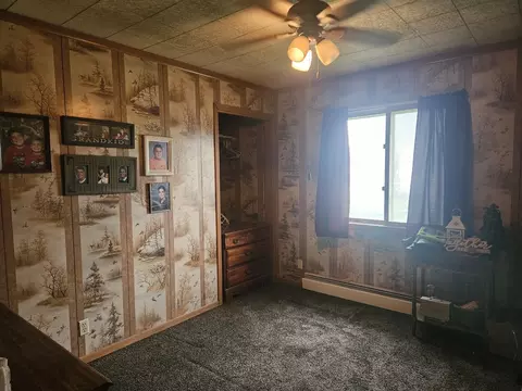 Bedroom - 1404 17th Ave, Viola, IL 61486 photo 2 of 3