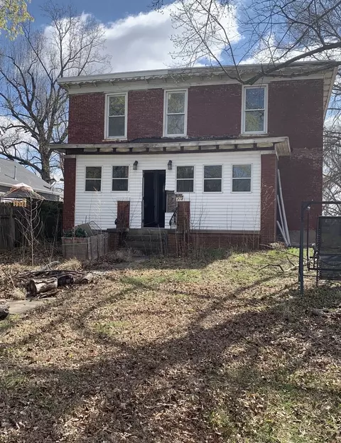 218 S Ida St, Lacon, IL 61540