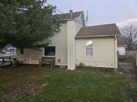201 E Carlisle St, Mclean, IL 61754 photo 2