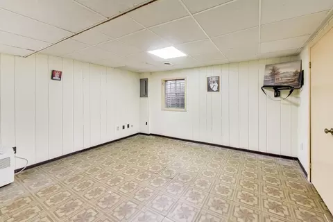 Other - 1021 Warwick Cir S, Hoffman Estates, IL 60169 photo 3 of 12