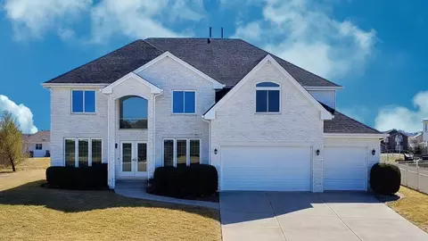 21249 Sophia Dr, Matteson, IL 60443