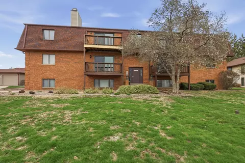 4190 Mallard Ct #9, Bettendorf, IA 52722