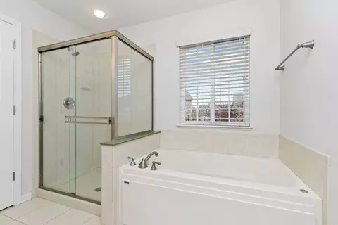 Bath - 3708 Munson St, Plano, IL 60545 photo 4 of 4