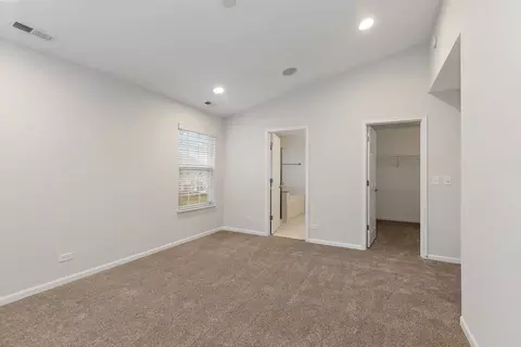 Entry Way - 3708 Munson St, Plano, IL 60545 photo 4 of 4