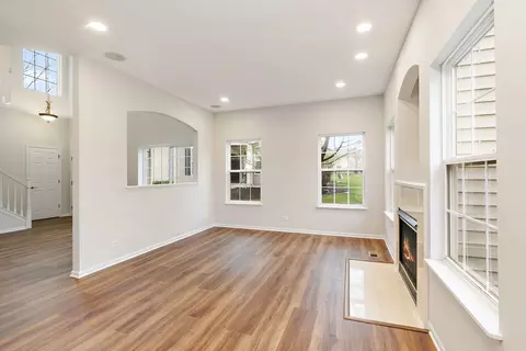 Living - 3708 Munson St, Plano, IL 60545 photo 3 of 5