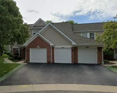 354 Winfield Ct #19141, Schaumburg, IL 60194