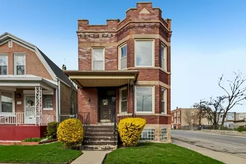 956 N Trumbull Ave, Chicago, IL 60651