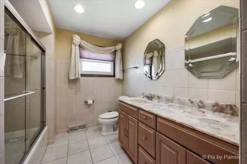 Bath - 416 S Prospect Ave, Itasca, IL 60143 photo 1 of 3