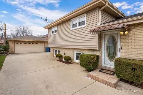 Exterior - 416 S Prospect Ave, Itasca, IL 60143 photo 2 of 6