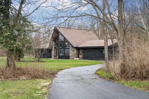 5 N584 Dunham Trails Rd, Wayne, IL 60184