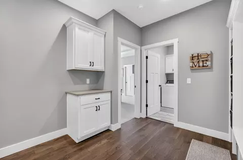Entry Way - 339 Hillside Dr, Eldridge, IA 52748 photo 5 of 5