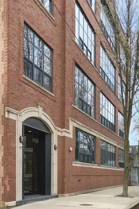 1750 N Wolcott Ave #405, Chicago, IL 60622