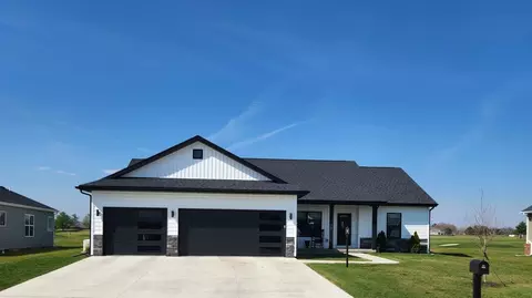 2817 E Stone Creek Blvd, Urbana, IL 61802