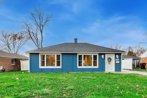 245 Mantua St, Park Forest, IL 60466