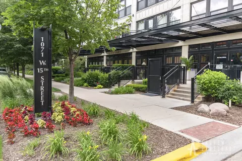 1071 W 15th St #314, Chicago, IL 60608