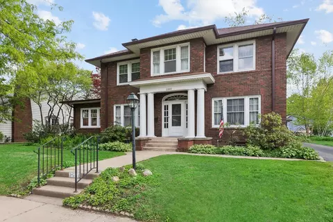 2540 19th Ave, Rock Island, IL 61201