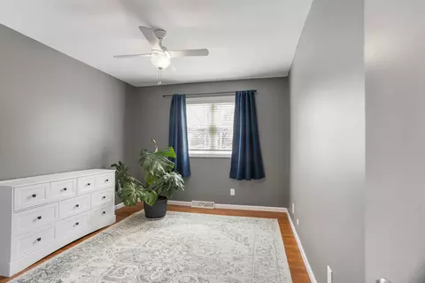 Bedroom - 2106 Sumac Dr, Champaign, IL 61821 photo 4 of 5