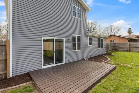Exterior - 2106 Sumac Dr, Champaign, IL 61821 photo 5 of 6