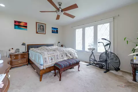 Bedroom - 1009 Hampton Ct, Mchenry, IL 60050 photo 1 of 2