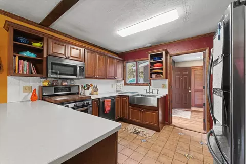 Kitchen - 1809 Augusta Dr, Champaign, IL 61821 photo 1 of 5