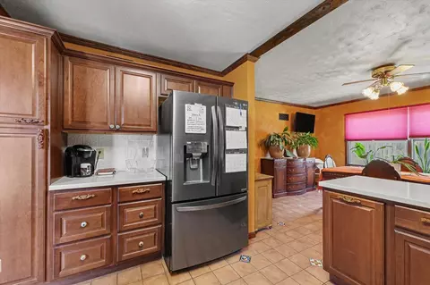 Kitchen - 1809 Augusta Dr, Champaign, IL 61821 photo 2 of 5