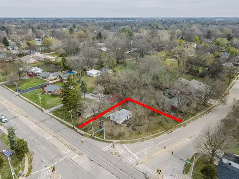 600 N Main St, Normal, IL 61761 photo 2