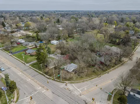 600 N Main St, Normal, IL 61761 photo 12