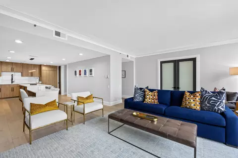 Living - 180 E Pearson St #3702, Chicago, IL 60611 photo 3 of 4