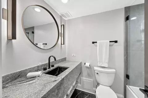 Bath - 180 E Pearson St #3702, Chicago, IL 60611 photo 4 of 5