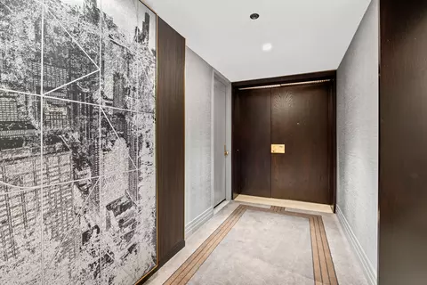 Entry Way - 180 E Pearson St #3702, Chicago, IL 60611 photo 2 of 4