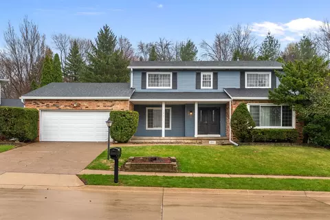 1321 Terrace Park Dr, Bettendorf, IA 52722