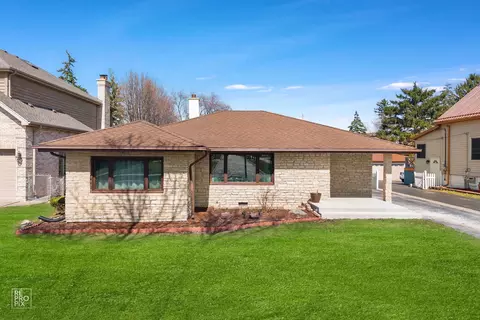 221 E Grantley Ave, Elmhurst, IL 60126