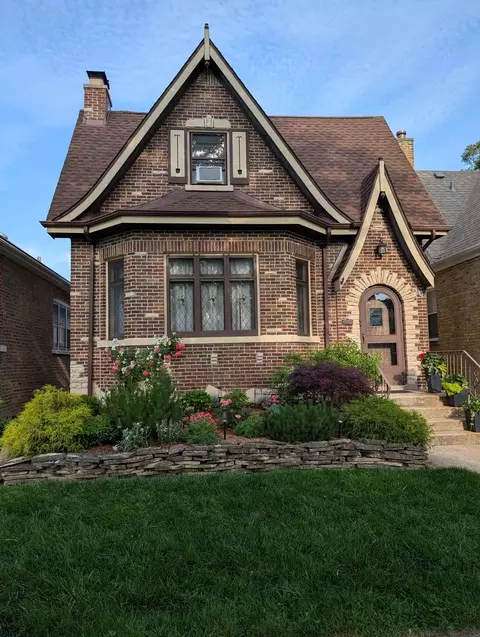 6042 N Mason Ave, Chicago, IL 60646