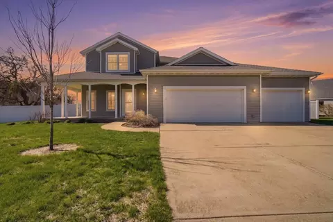 Exterior - 1813 Partridge Pt, Normal, IL 61761 photo 4 of 4