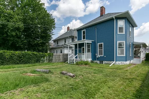 Exterior - 1819 15th St, Moline, IL 61265 photo 3 of 4