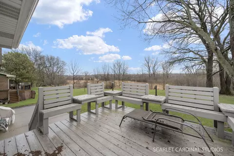 Exterior - 749 Holly Dr, Bartlett, IL 60103 photo 4 of 5