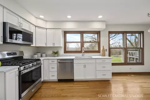 Kitchen - 749 Holly Dr, Bartlett, IL 60103 photo 4 of 4