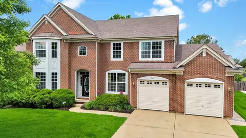 322 Hemlock Ln, Oswego, IL 60543